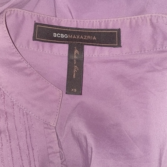 BCBG Max Azria blouse purple Size XS short sleeves - Picture 4 of 4